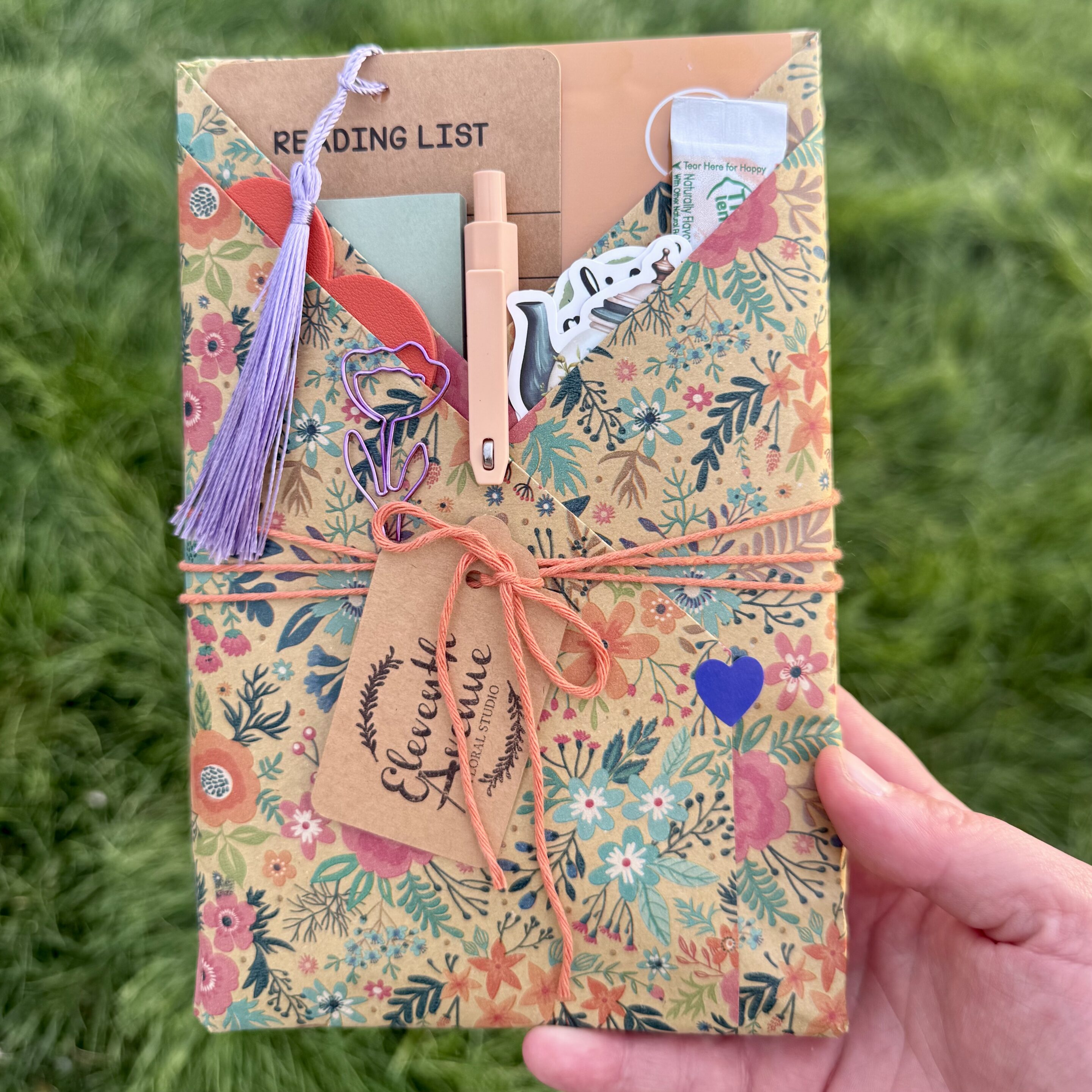 Blind Date in Bloom